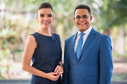 TV Globo lança novo telejornal aos sábados em 2025 Marcelo Pereira e Sabina Simonato